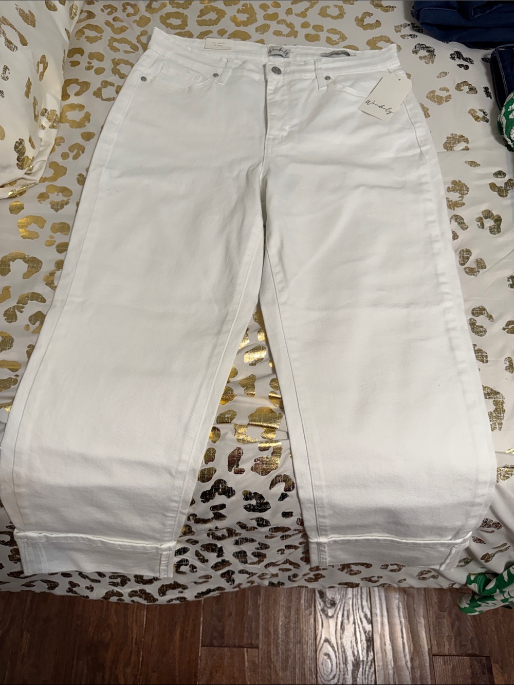 Wonderly White Straight Leg Jeans
